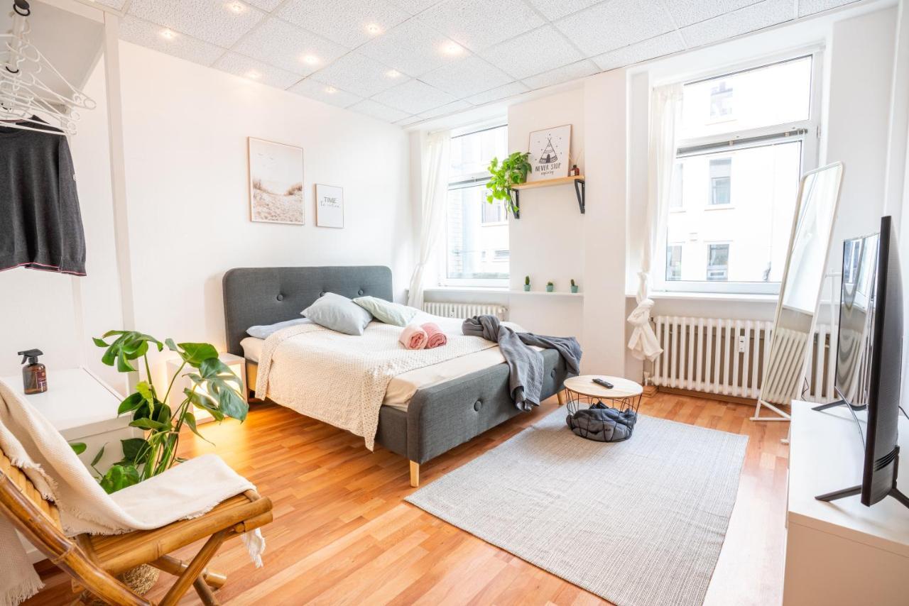 Gemuetliches Apartment Im Herzen Kiels Bagian luar foto
